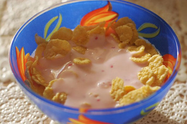 кукурузные хлопья с йогуртом